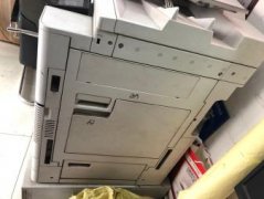 8成新 激光打印机 彩色黑白 扫描 多功能托盘